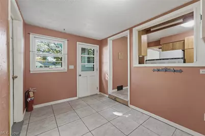 1315 Grove Street NE, Canton, OH 44721 - Photo 11