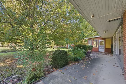 1315 Grove Street NE, Canton, OH 44721 - Photo 49