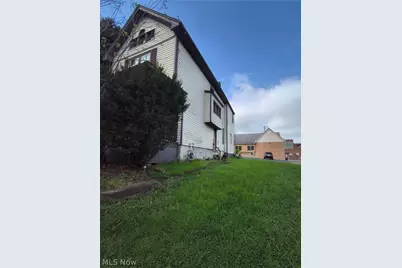 213 N 8th Street, Cambridge, OH 43725 - Photo 3