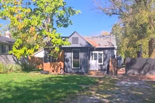 899 Flanders Ave, Akron, OH 44314 - Photo 1