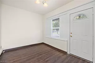 461 Morningview Ave, Akron, OH 44305 - Photo 17