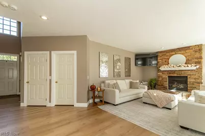 10138 Creekview Court, Streetsboro, OH 44241 - Photo 9