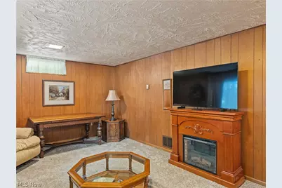 548 Gibbs Road, Akron, OH 44312 - Photo 23
