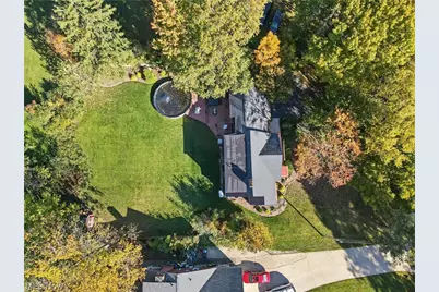 7938 Skyline Drive, Grandview Heights, OH 44147 - Photo 3
