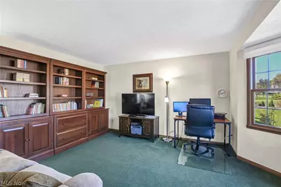 970 Scenic Lane, Green Hills, OH 44131 - Photo 7