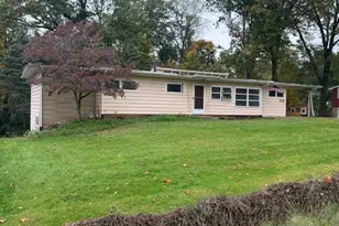 2235 Helena Ave NW, Massillon, OH 44646 - Photo 3