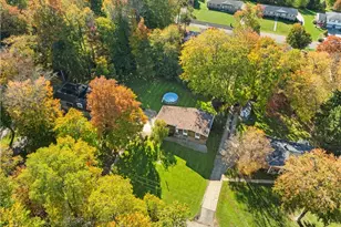 1734 E Broad St, Louisville, OH 44641 - Photo 7