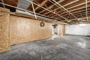 1060 Frederick Blvd, Akron, OH 44320 - Photo 27