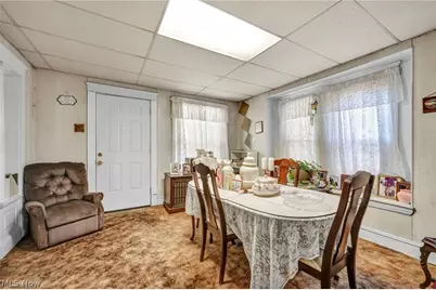 10407 Grandview Avenue, Loveland, OH 44104 - Photo 11