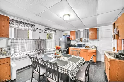 10407 Grandview Avenue, Loveland, OH 44104 - Photo 7