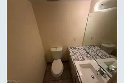 2712 Green Road, Huber Heights, OH 44122 - Photo 9