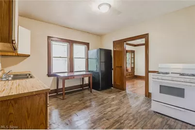 10709 Eliot Avenue #UP, Loveland, OH 44104 - Photo 9