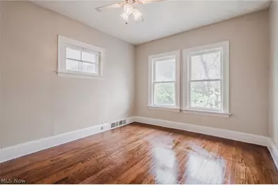 10709 Eliot Avenue #UP, Loveland, OH 44104 - Photo 17