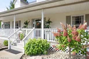 1067 Mohawk Trail SW, Hartville, OH 44632 - Photo 3