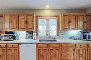 1067 Mohawk Trail SW, Hartville, OH 44632 - Photo 15