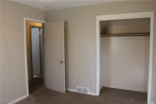 1880 Baker Ave, Akron, OH 44312 - Photo 19