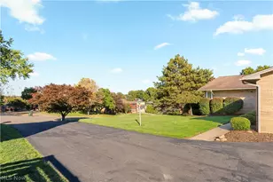 2206 56th St NE, Canton, OH 44721 - Photo 5