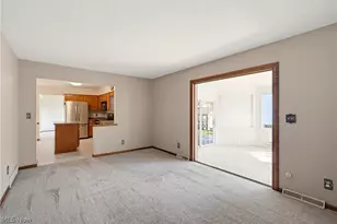 3317 Cherrywood Dr, Barberton, OH 44203 - Photo 19
