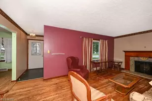 490 Bonshire Rd, Akron, OH 44319 - Photo 7