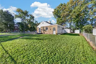 1022 Packard Dr, Akron, OH 44320 - Photo 3