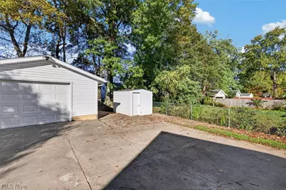 1022 Packard Drive, Akron, OH 44320 - Photo 9