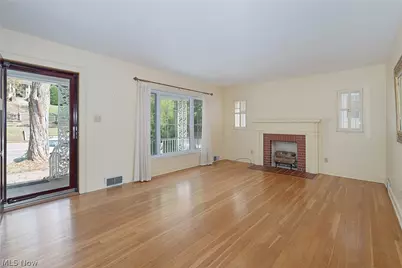 415 Fourth Street, Marietta, OH 45750 - Photo 3