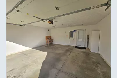 1425 Laurenbrook Lane NE, Massillon, OH 44646 - Photo 23