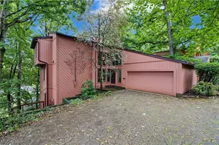 849 Belleau Wood Dr, Akron, OH 44303 - Photo 1