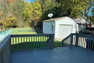 827 Marie Ave, Akron, OH 44314 - Photo 15