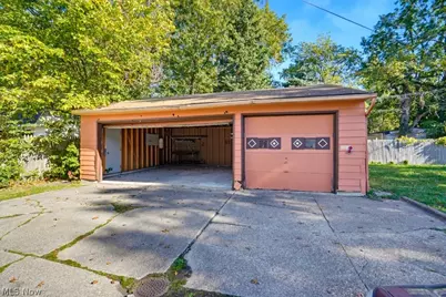 1673 Hillview Road, Loveland, OH 44112 - Photo 3