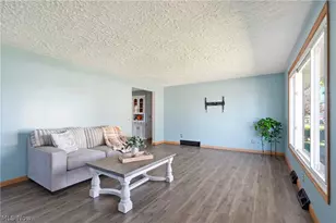 1526 Edmar St, Louisville, OH 44641 - Photo 7
