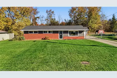 1725 Pike Parkway, Streetsboro, OH 44241 - Photo 1