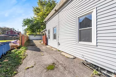 3623 Siam Avenue, Loveland, OH 44113 - Photo 39