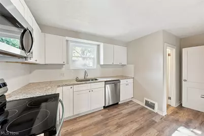 3623 Siam Avenue, Loveland, OH 44113 - Photo 15