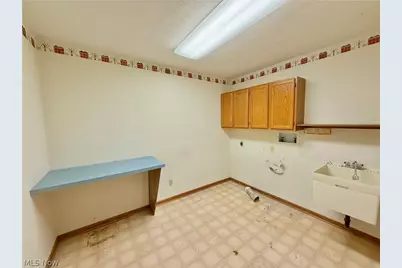 6899 Corrine Drive NW, Canton, OH 44718 - Photo 27