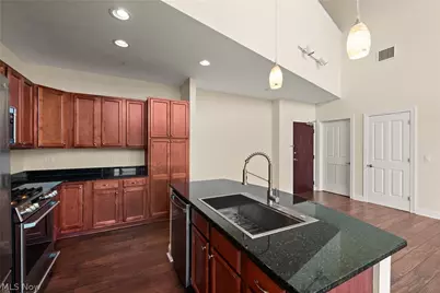 16800 Van Aken Boulevard #413, Huber Heights, OH 44120 - Photo 13