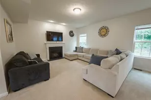 867 Starr Ridge St SE, Massillon, OH 44646 - Photo 5