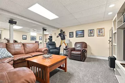 6900 Atlantic Boulevard NE, Louisville, OH 44641 - Photo 27