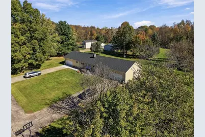6904 Atlantic Boulevard NE, Louisville, OH 44641 - Photo 7