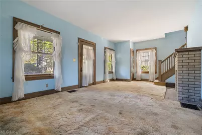 372 N Firestone Boulevard, Akron, OH 44301 - Photo 7