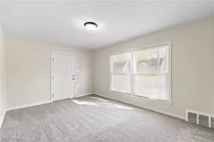1332 Greenwood Ave, Akron, OH 44320 - Photo 5