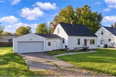 2917 Kirby Avenue NE, Canton, OH 44705 - Photo 9