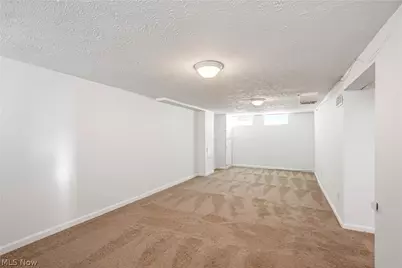 16220 Throckley Avenue, Loveland, OH 44128 - Photo 23