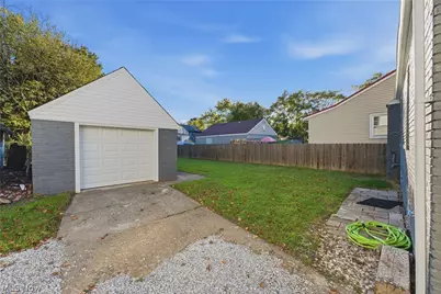 2130 8th Street NE, Canton, OH 44704 - Photo 39