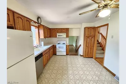 5650 Cascade Court, Green Hills, OH 44131 - Photo 3