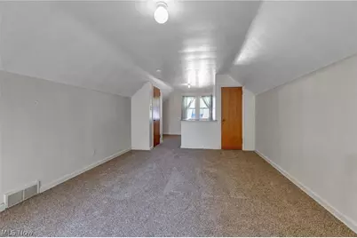 795 S Hawkins Avenue, Akron, OH 44320 - Photo 21