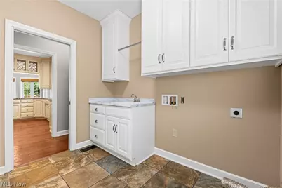 4056 Glenmoor Road NW, Canton, OH 44718 - Photo 25