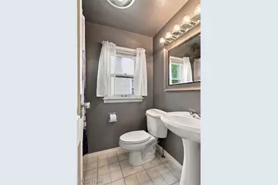 1536 Sunset Avenue, Akron, OH 44301 - Photo 15