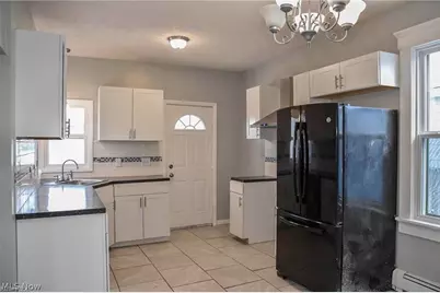 1734 Woodland Avenue NW, Canton, OH 44703 - Photo 3
