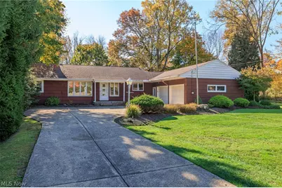 2812 E Wallings Road, Grandview Heights, OH 44147 - Photo 1